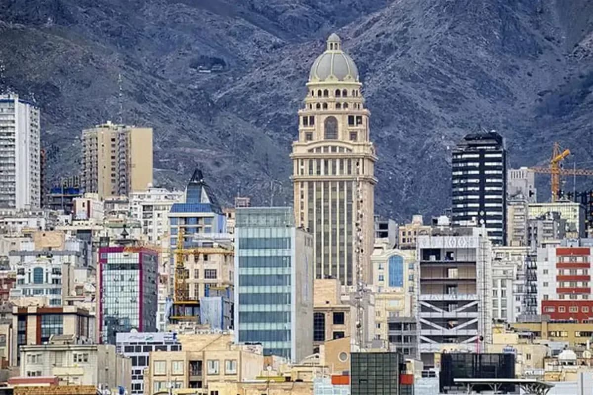 رشد نجومی مسکن در غرب تهران؛ افزایش ۱۷۰ تا ۲۳۰ درصدی طی ۴ سال + قیمت